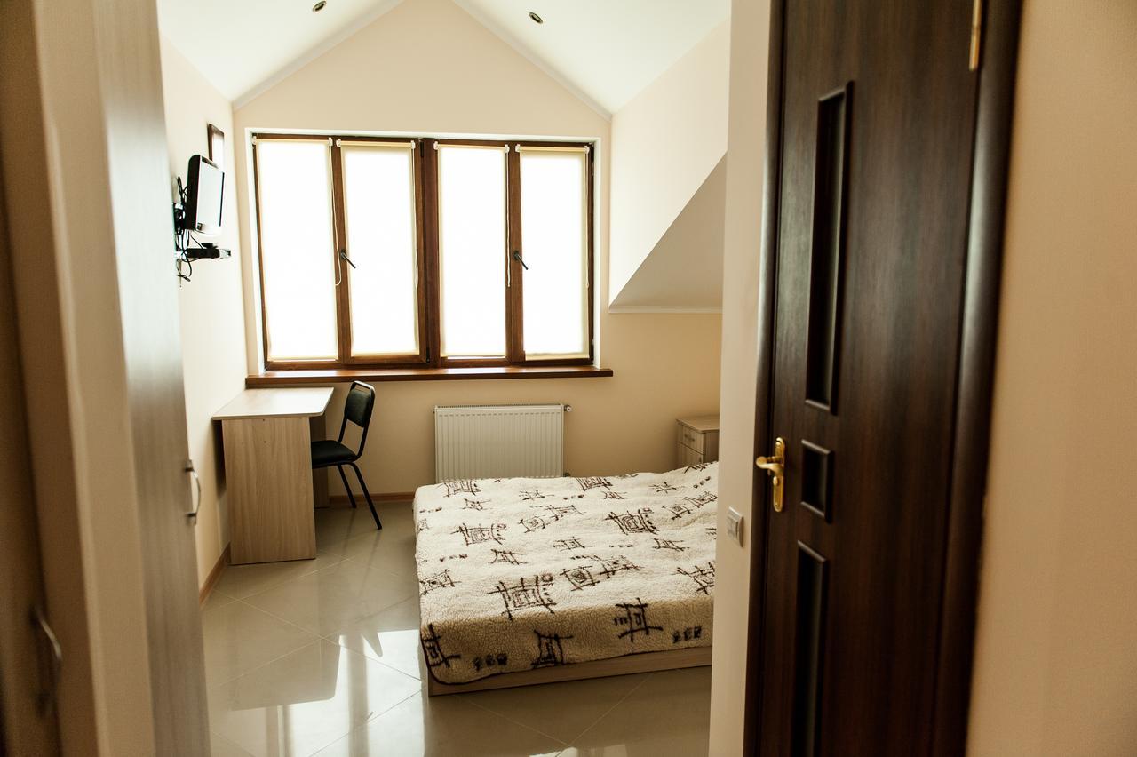 Minihotel Freedom Lviv Buitenkant foto