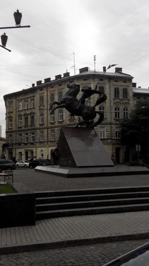 Minihotel Freedom Lviv Buitenkant foto
