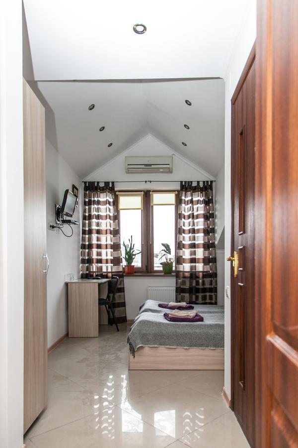 Minihotel Freedom Lviv Buitenkant foto